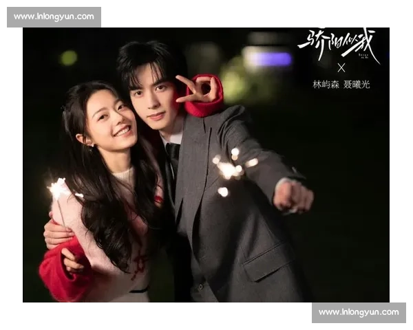 骄阳似我海报甜度爆表！宋威龙赵今麦互动太好嗑