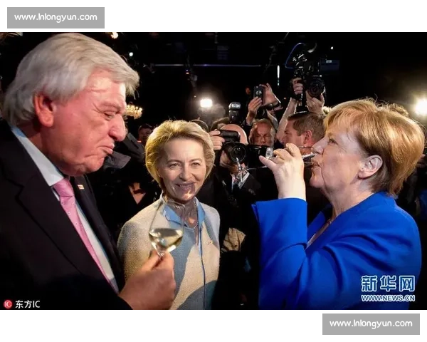 赛后碰杯的对手:弗兰克与莫耶斯的酒友情谊 赛后碰杯的对手:弗兰克与莫耶斯的酒友情谊